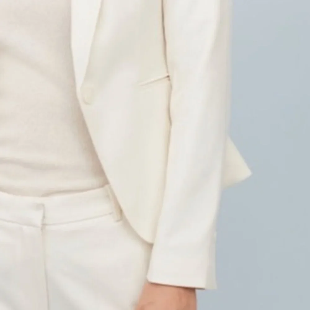 NWOT H&M Cream Fitted Jacket Blazer - Picture 4 of 8